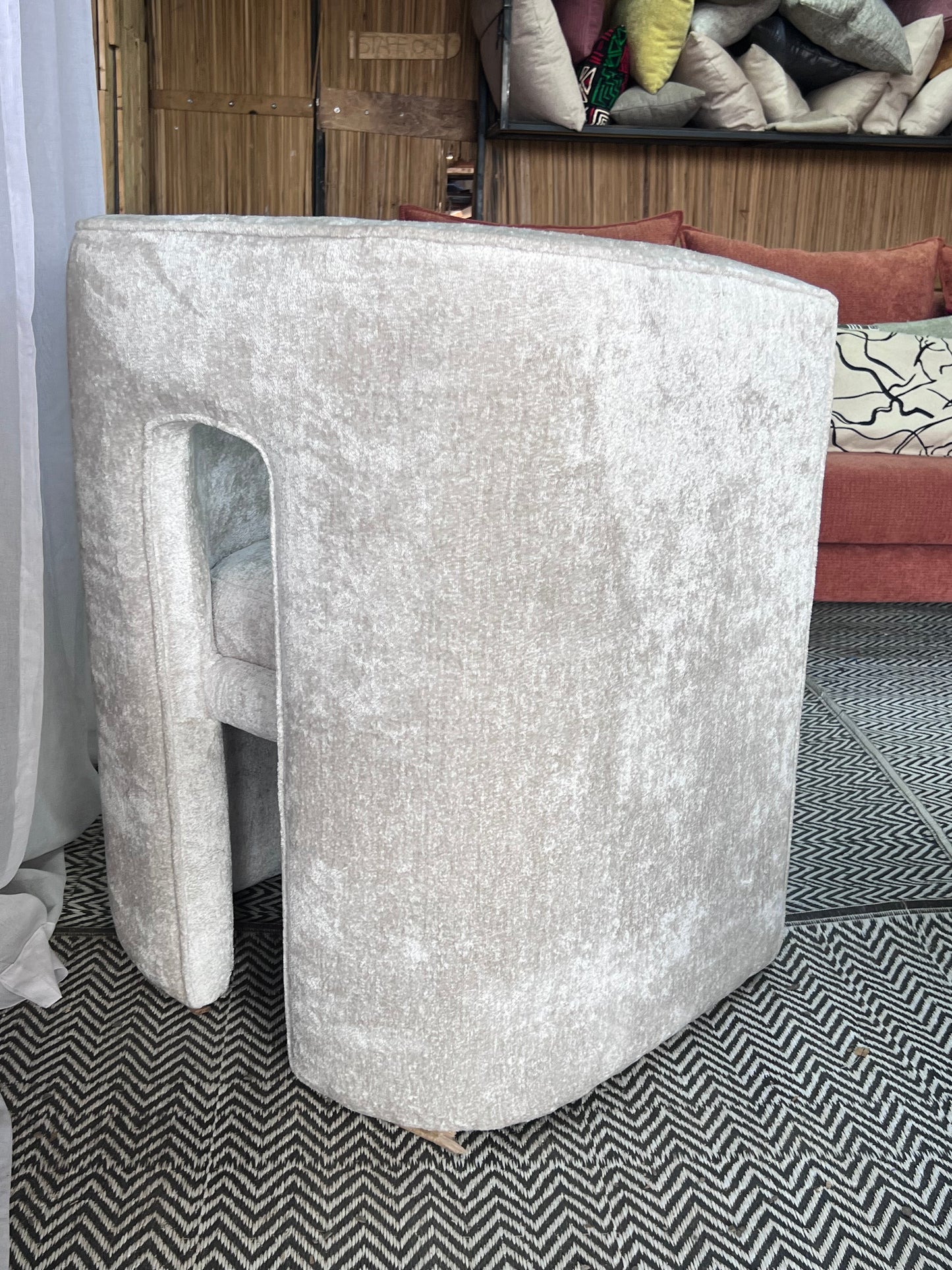 Cream accent chair for ksh 28,000