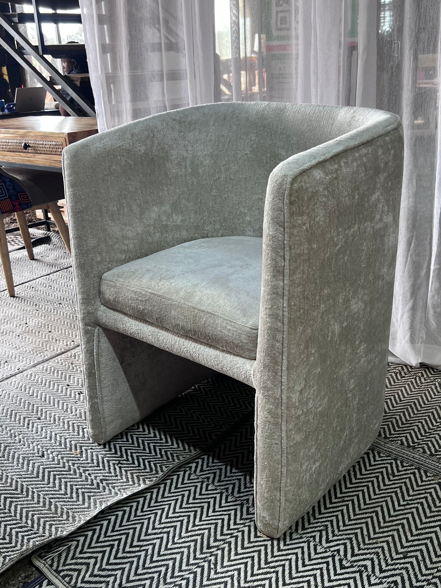 Cream accent chair for ksh 28,000