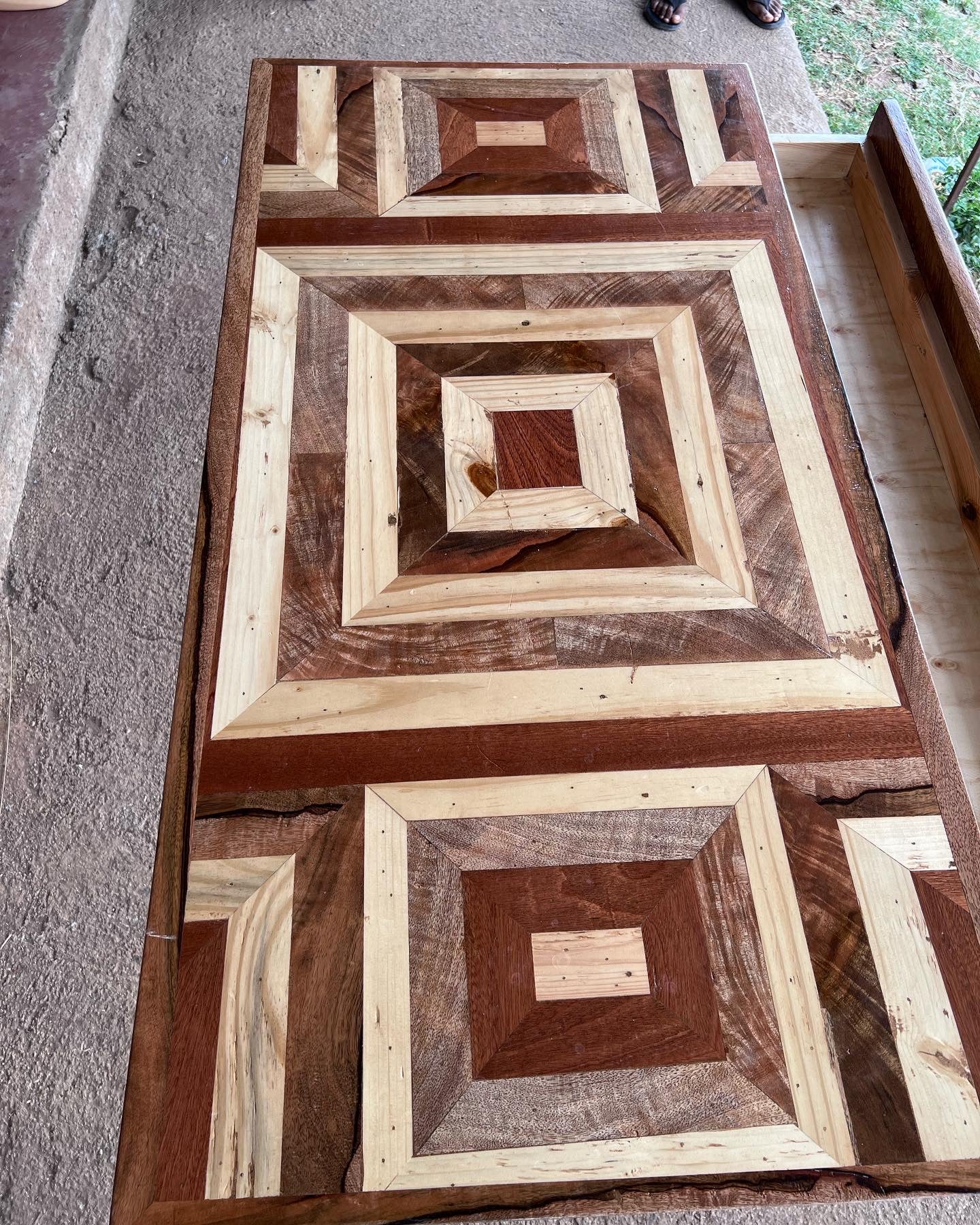 Mango wood pattern home office desk with a mix of mahogany wood
