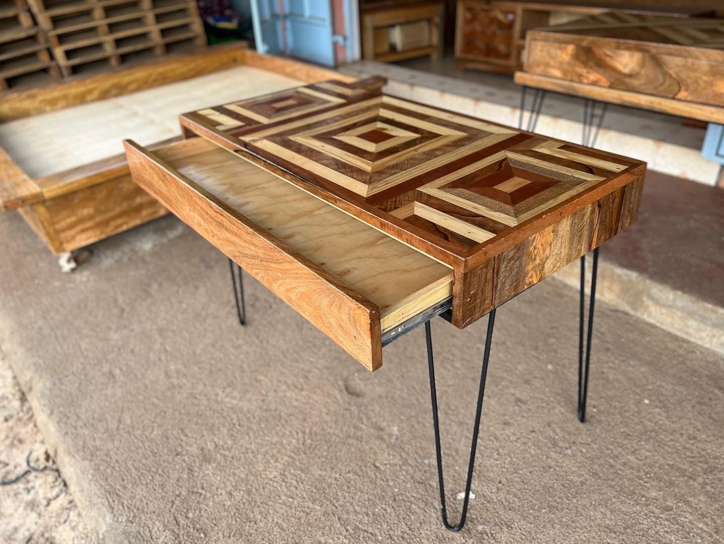 Mango wood pattern home office desk with a mix of mahogany wood