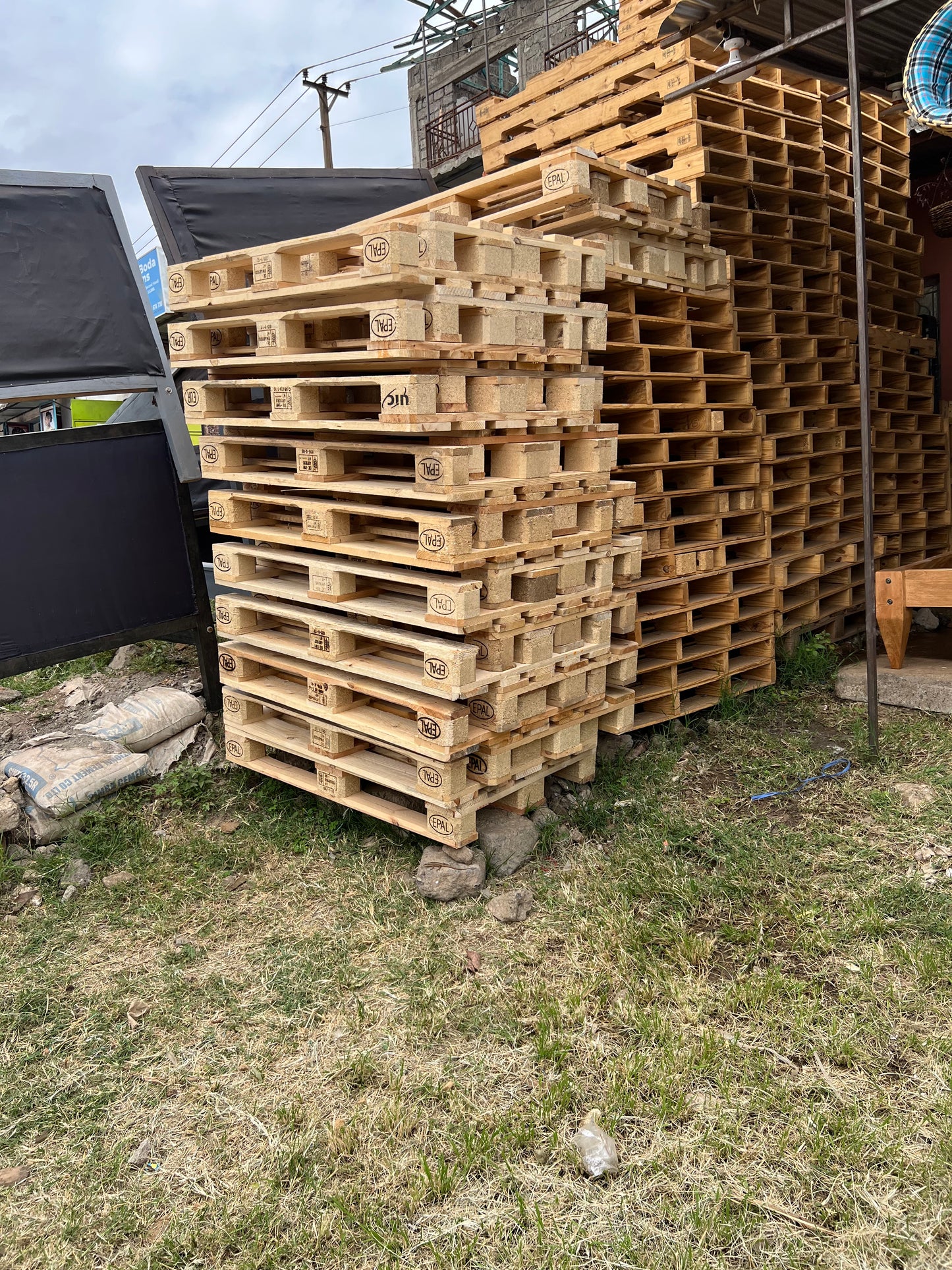 Wooden used pallets for ksh 1,000 each