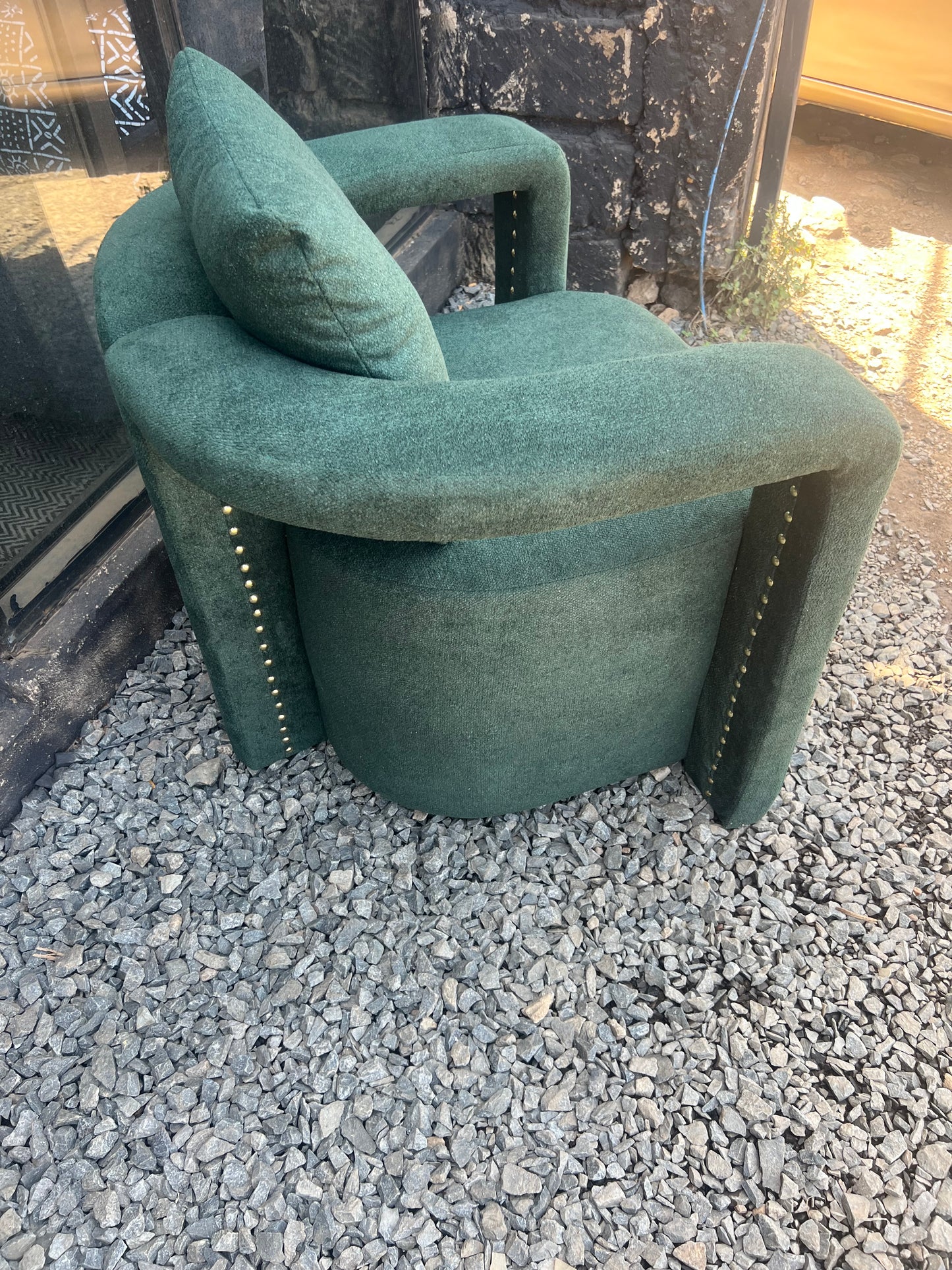 Accent chairs-Single recliners and accent chairs in Kenya. Arm chairs and accent chairs.Affordable and modern accent chairs.Accent and occasional chairs kenya.