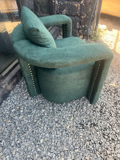 Accent chairs-Single recliners and accent chairs in Kenya. Arm chairs and accent chairs.Affordable and modern accent chairs.Accent and occasional chairs kenya.