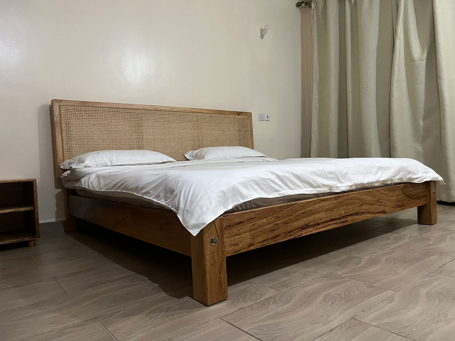 Kingsize Mahogany Bed