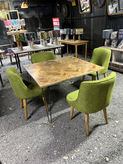 Mango wood chevron dining table set