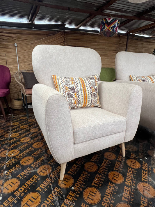 Wing accent chair for ksh 28,000