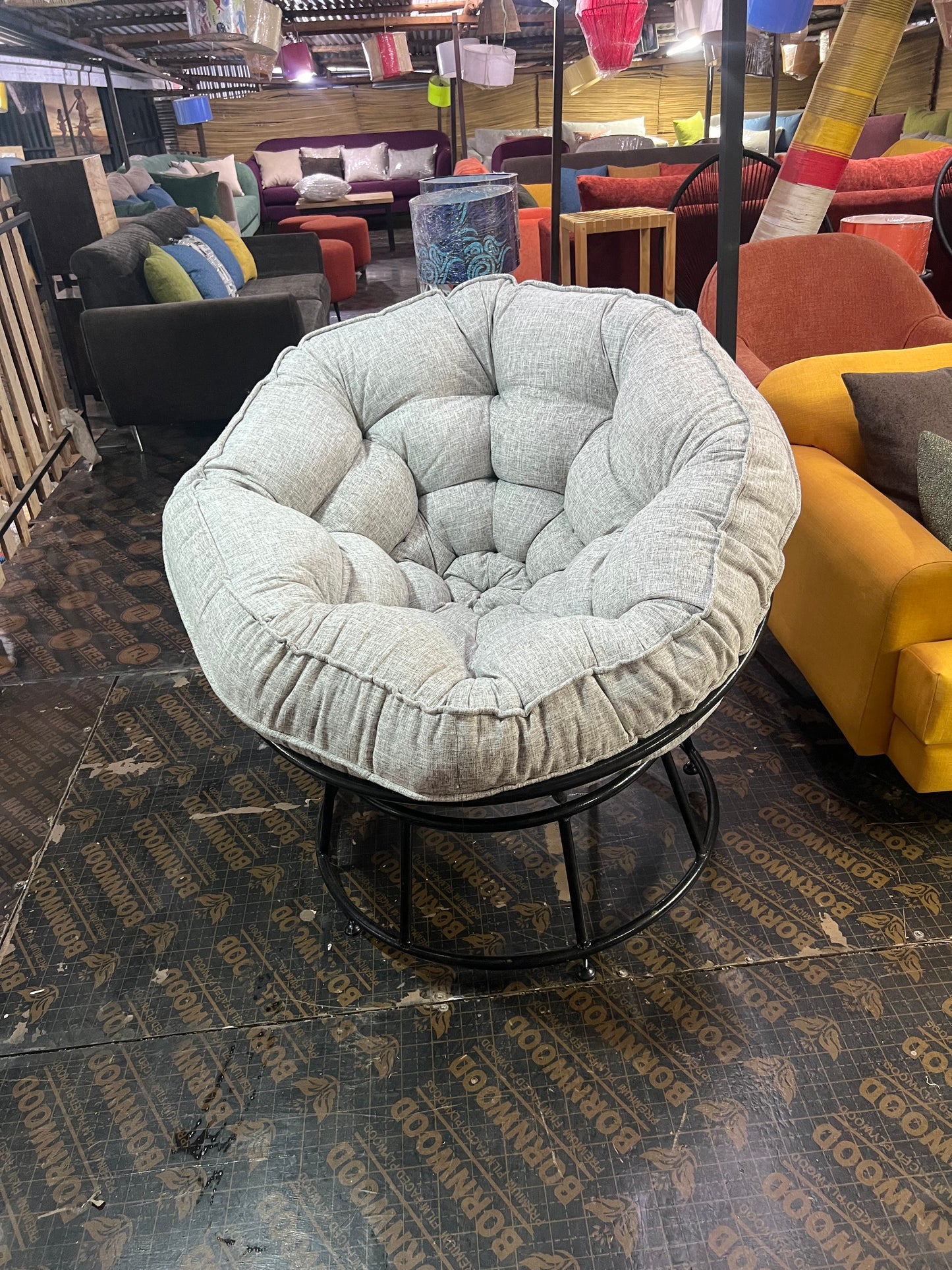 Papasan grey seat