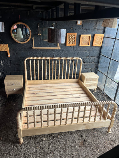 Spindle meru oak bed with rattan side bed set