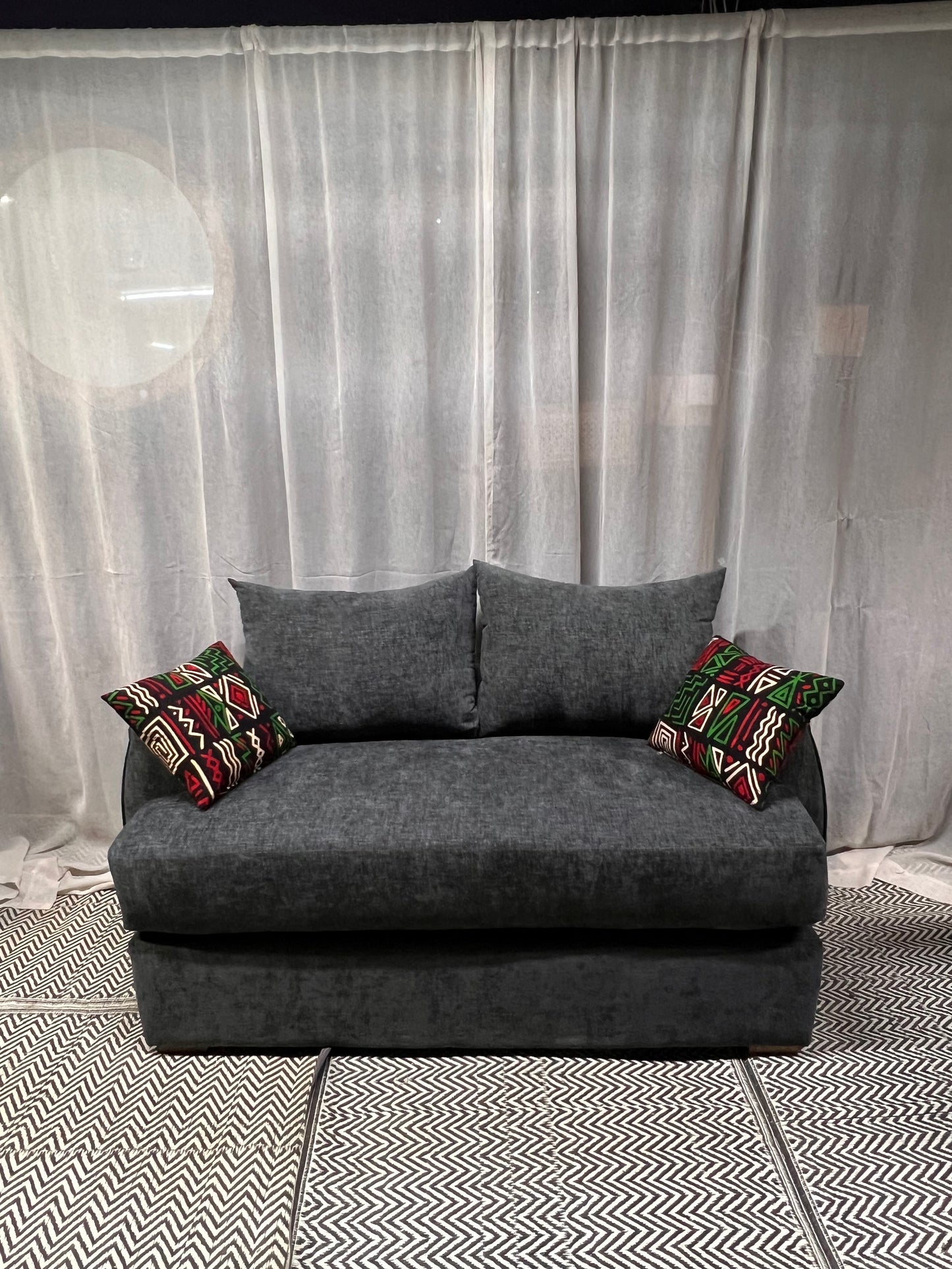 Curved grey 3 seater for ksh 75,000