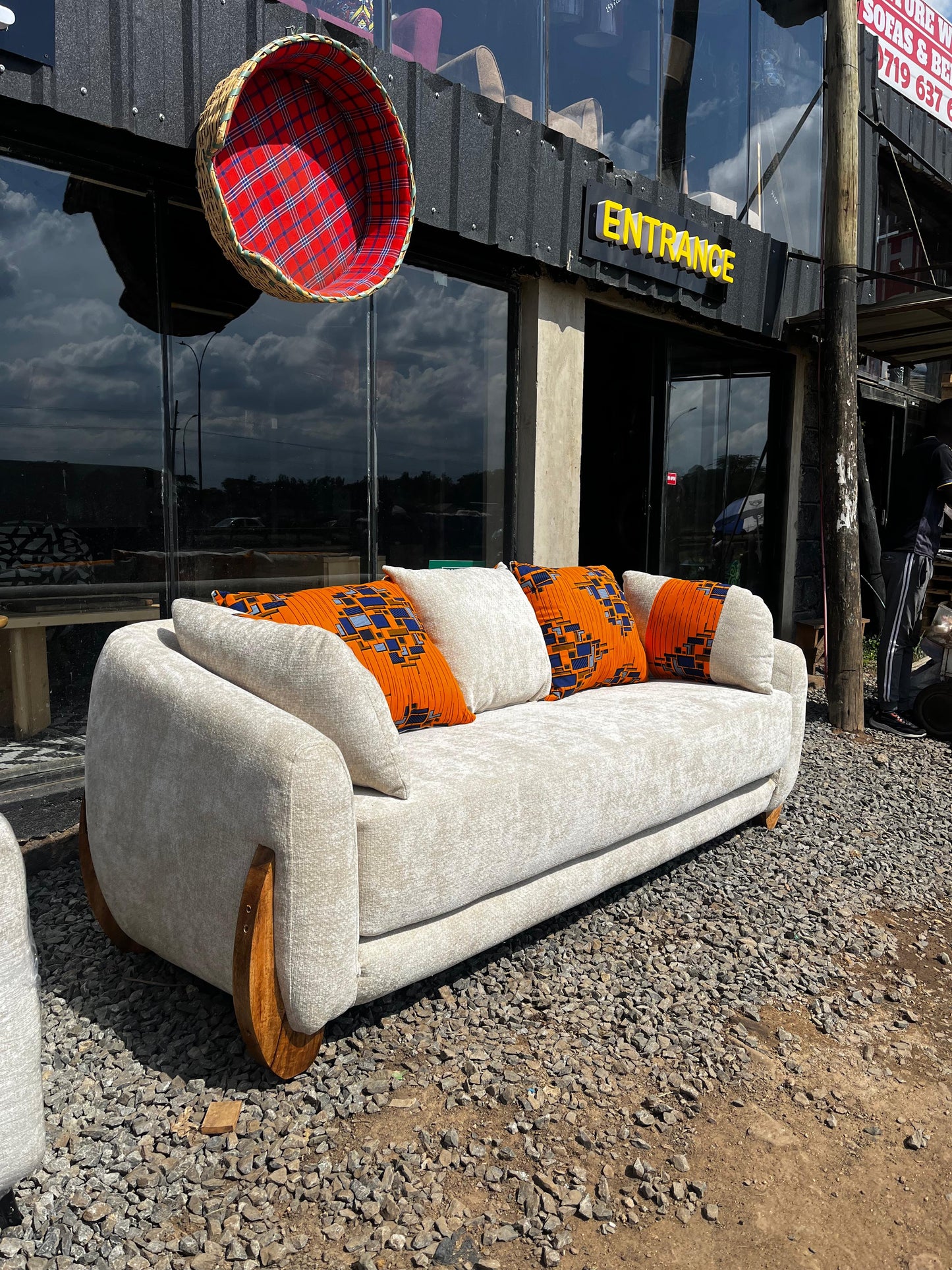 Buy 3 seater sofa for living room online.Best price in Kenya.Buy 3 seater sofa set best prices in Kenya.Three seater modern couch with spring cushions.Three seater fabric sofa