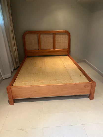 Mahogany arch rattan bed