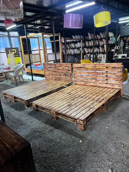 Wooden pallet bed