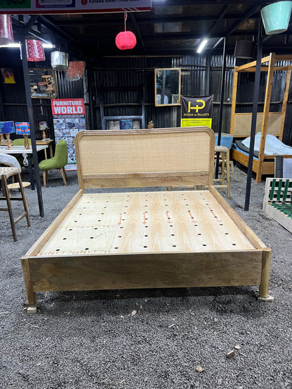 Mango wood rattan bed with curved headboard