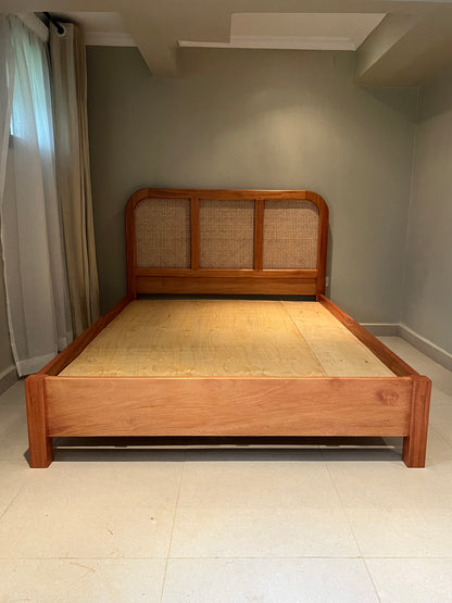 Mahogany arch rattan bed