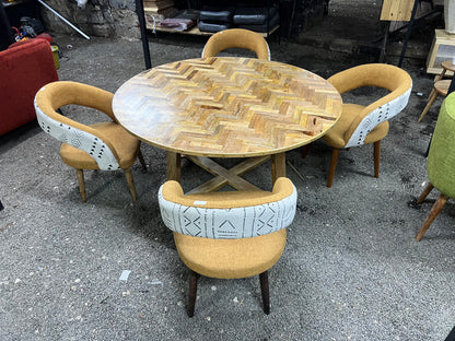 Mango wood pattern dining table with seats