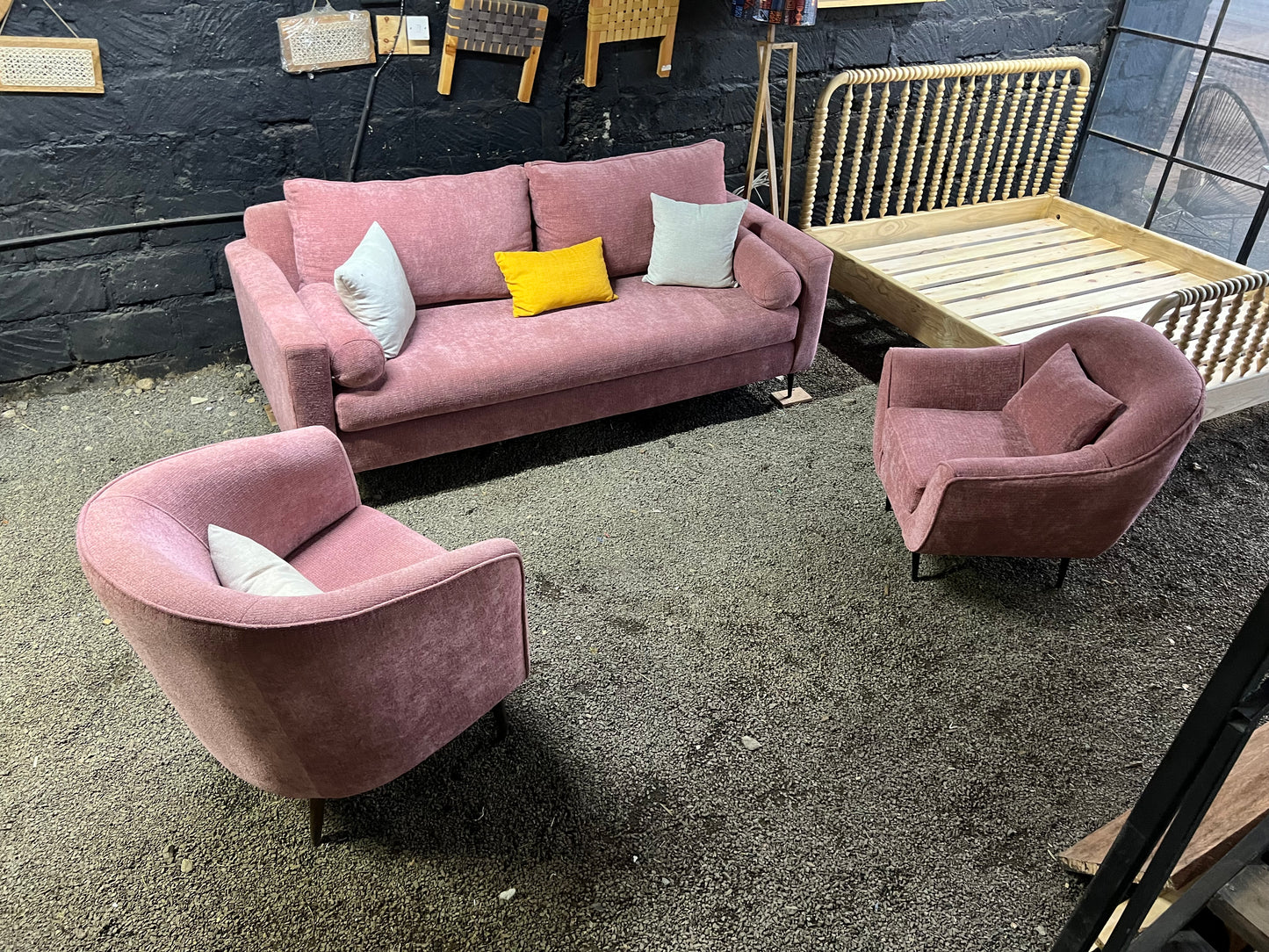 Pink 5 seater set available