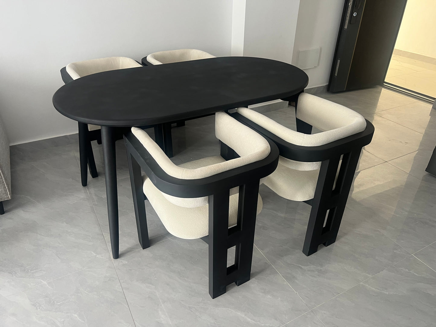 Dining room sets for sale in Kenya.Dining table sets in Kenya.Best affordable 4-Seater Dining table Sets for every budget.Dining table set in Kenya.Dining table in Kenya.Dining tables for sale in Nairobi