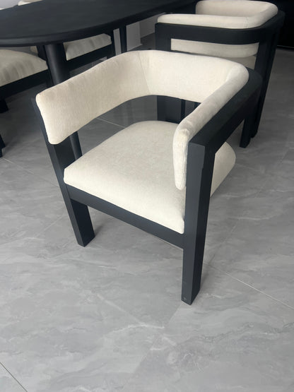 Dining room sets for sale in Kenya.Dining table sets in Kenya.Best affordable 4-Seater Dining table Sets for every budget.Dining table set in Kenya.Dining table in Kenya.Dining tables for sale in Nairobi