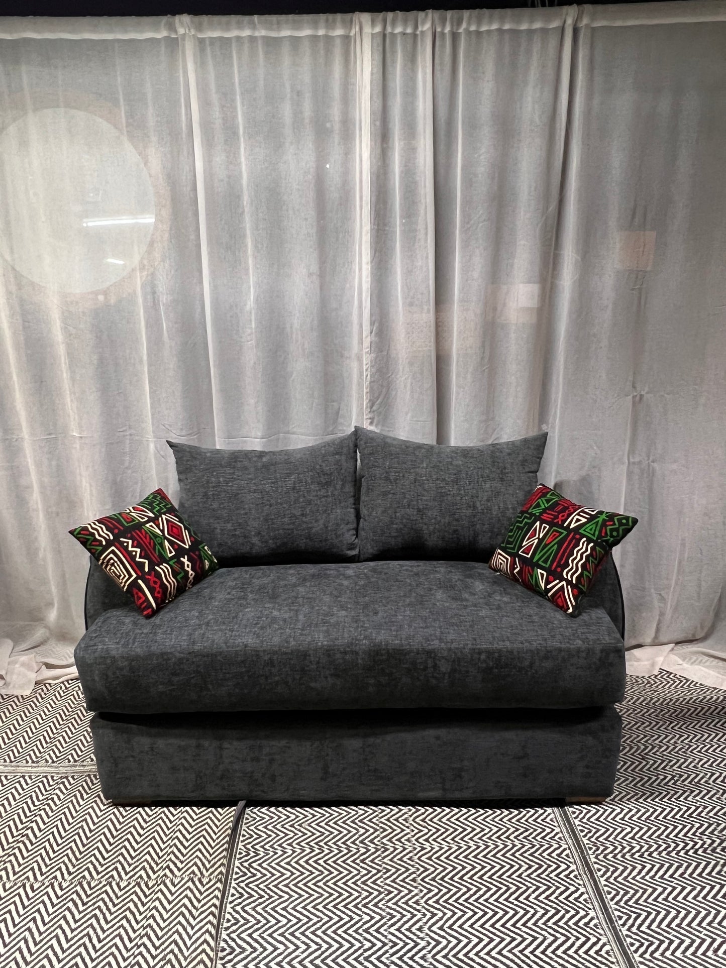 Curved grey 3 seater for ksh 75,000