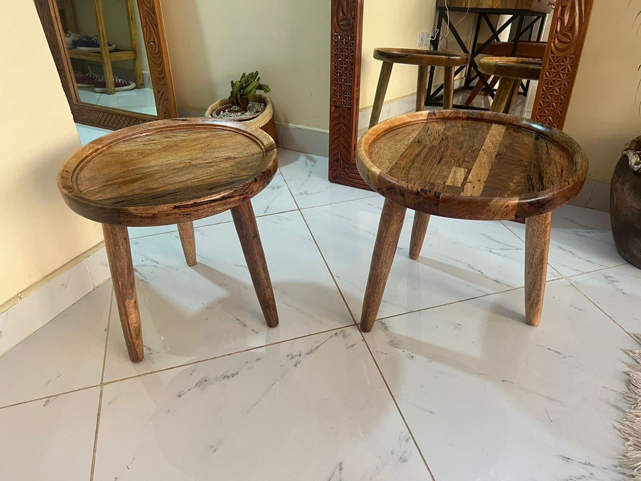 Mangowood Cratered Round Side Stools