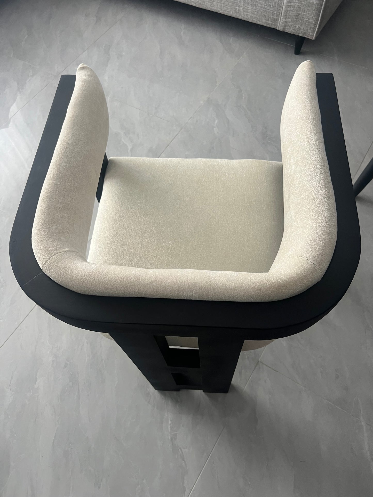 Dining room sets for sale in Kenya.Dining table sets in Kenya.Best affordable 4-Seater Dining table Sets for every budget.Dining table set in Kenya.Dining table in Kenya.Dining tables for sale in Nairobi