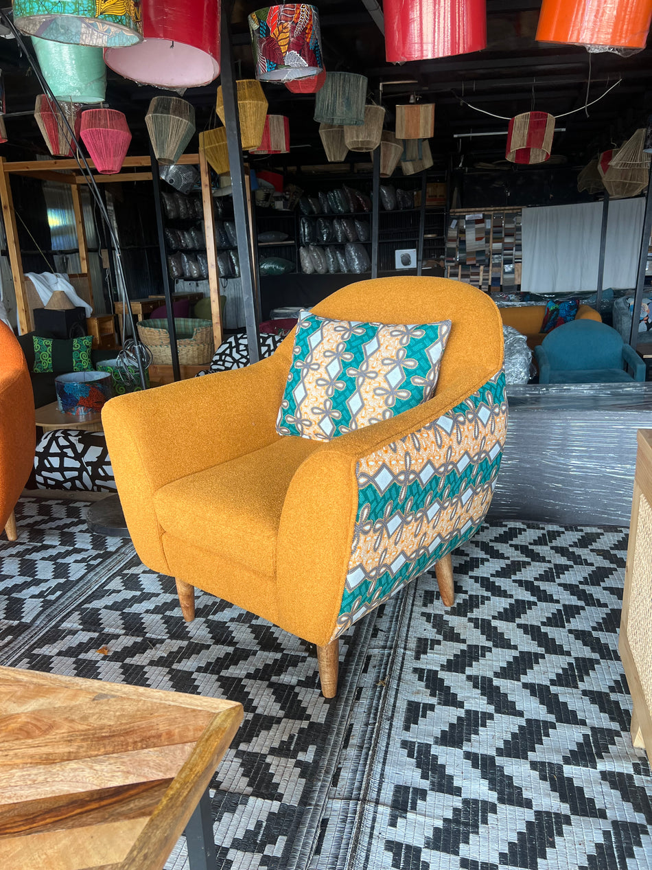 Accent chairs Kenya.Accent chairs Jiji.Accent chairs for living room.Best accent chairs kenya.Arm chairs for sale in Nairobi.