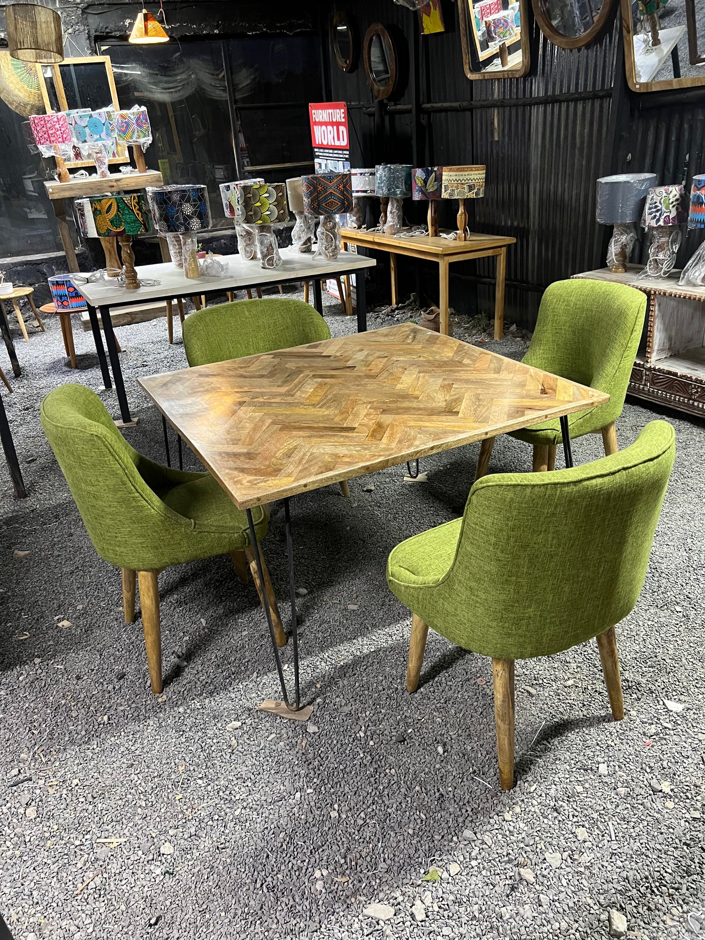 Mango wood chevron dining table set