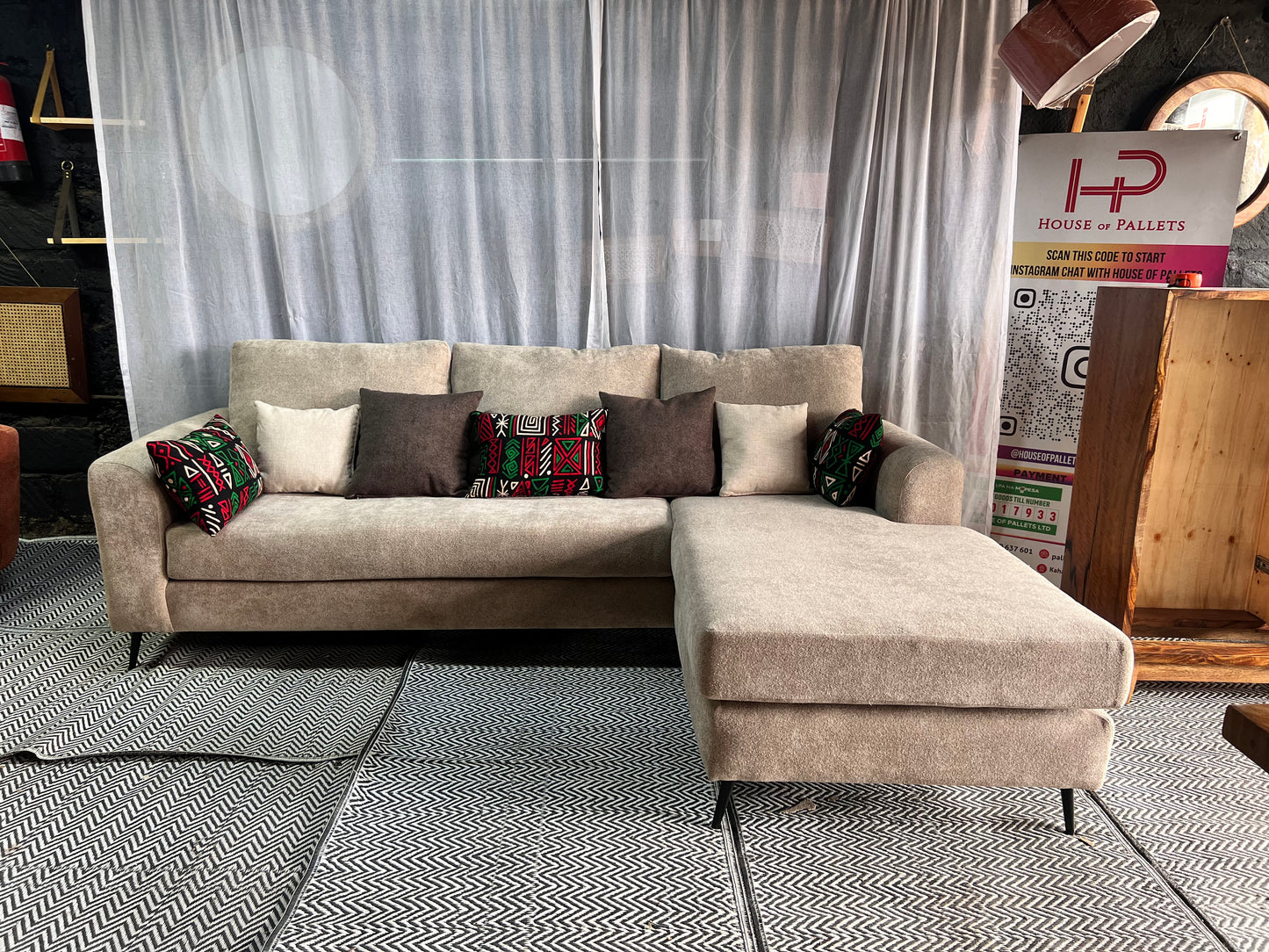 Light grey l-shape for ksh 90,000.