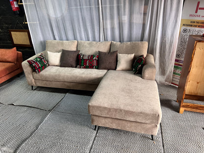 Light grey l-shape for ksh 90,000.