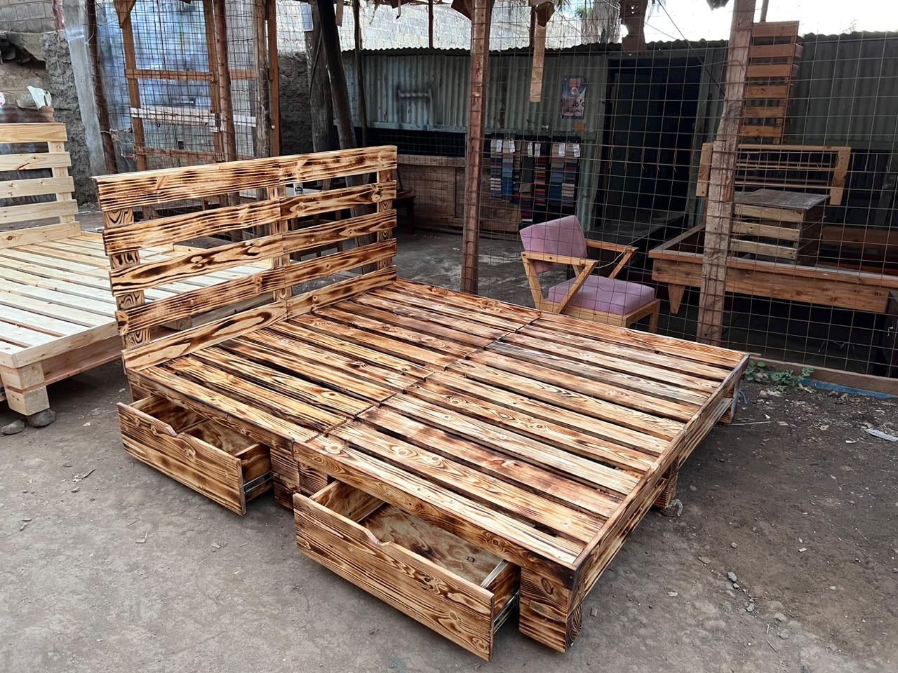 Pallet Bed With Storage QUEEN SIZE DOUBLE LAYER PALLET BED WITHOUT