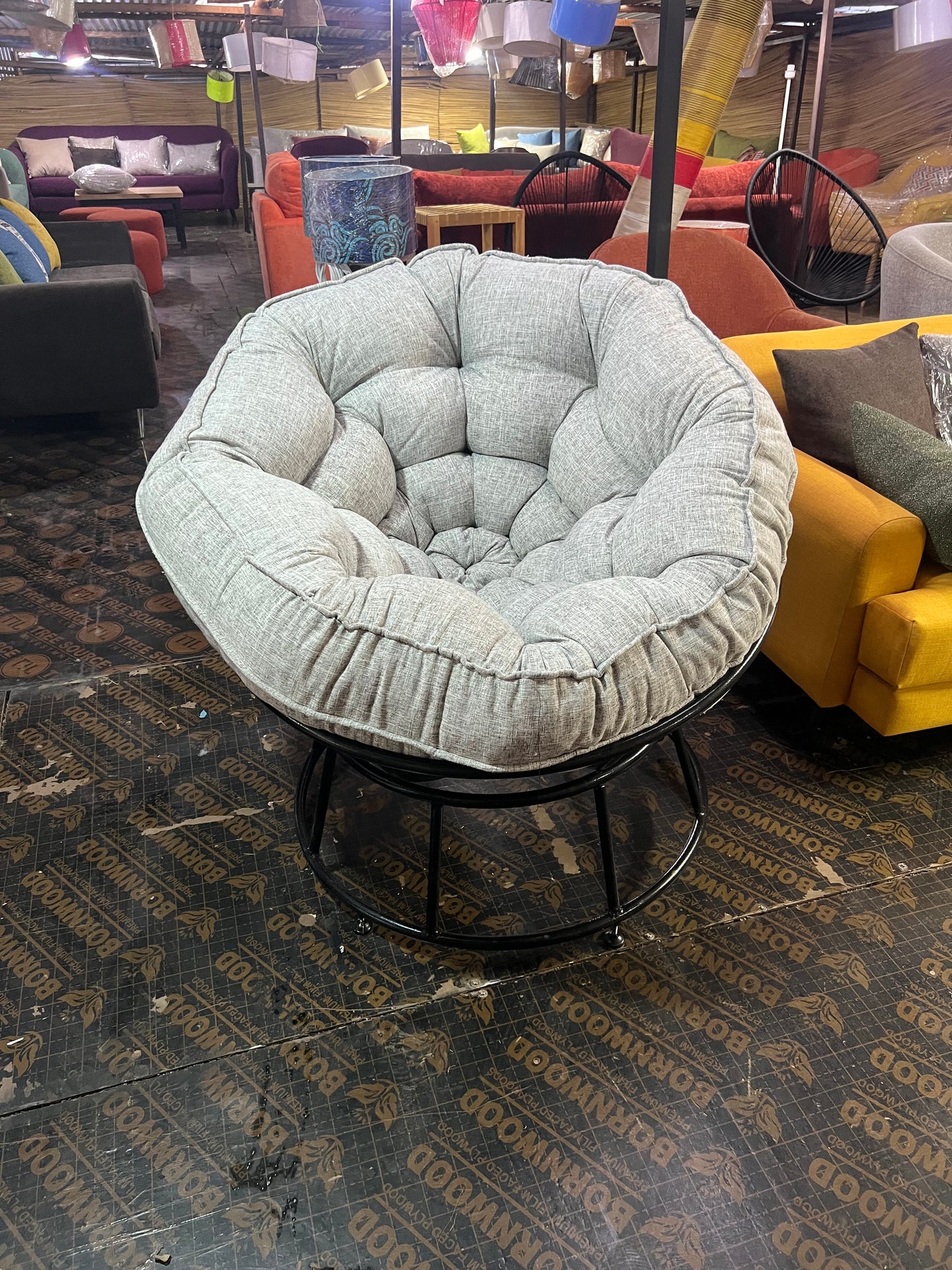 Papasan grey seat