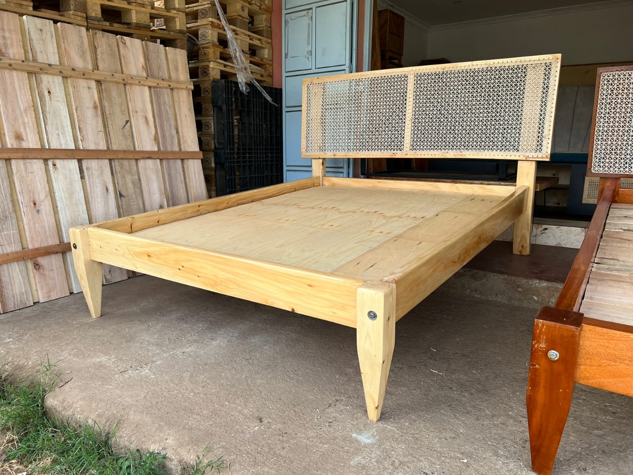 5x6 Swahili bed