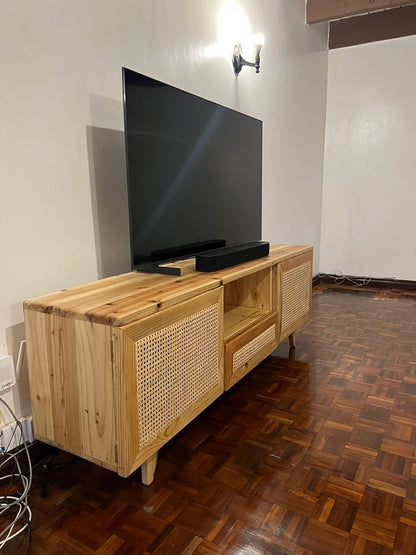 Ratan TV Stand