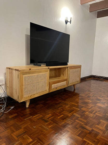 Ratan TV Stand