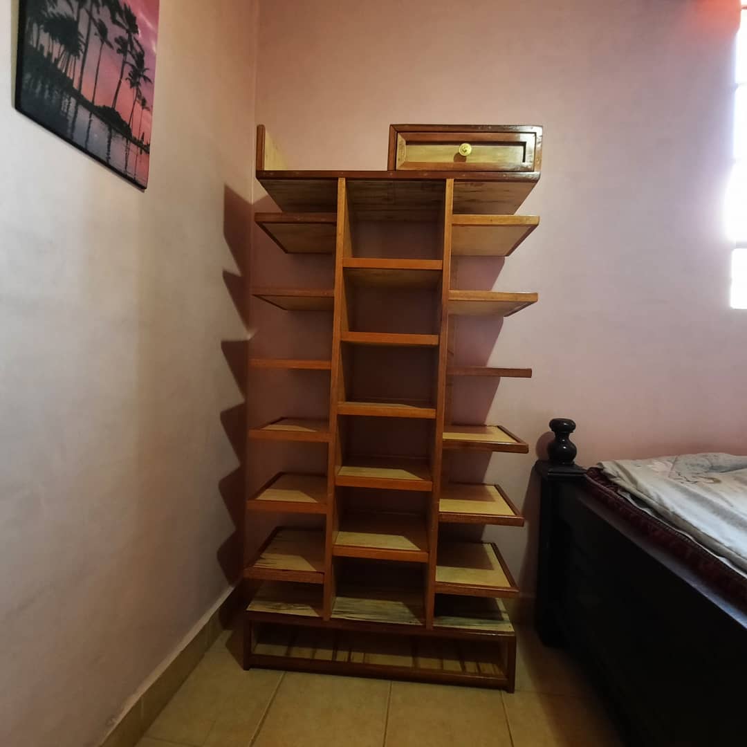 Pine wood and blockboard Shoe Rack