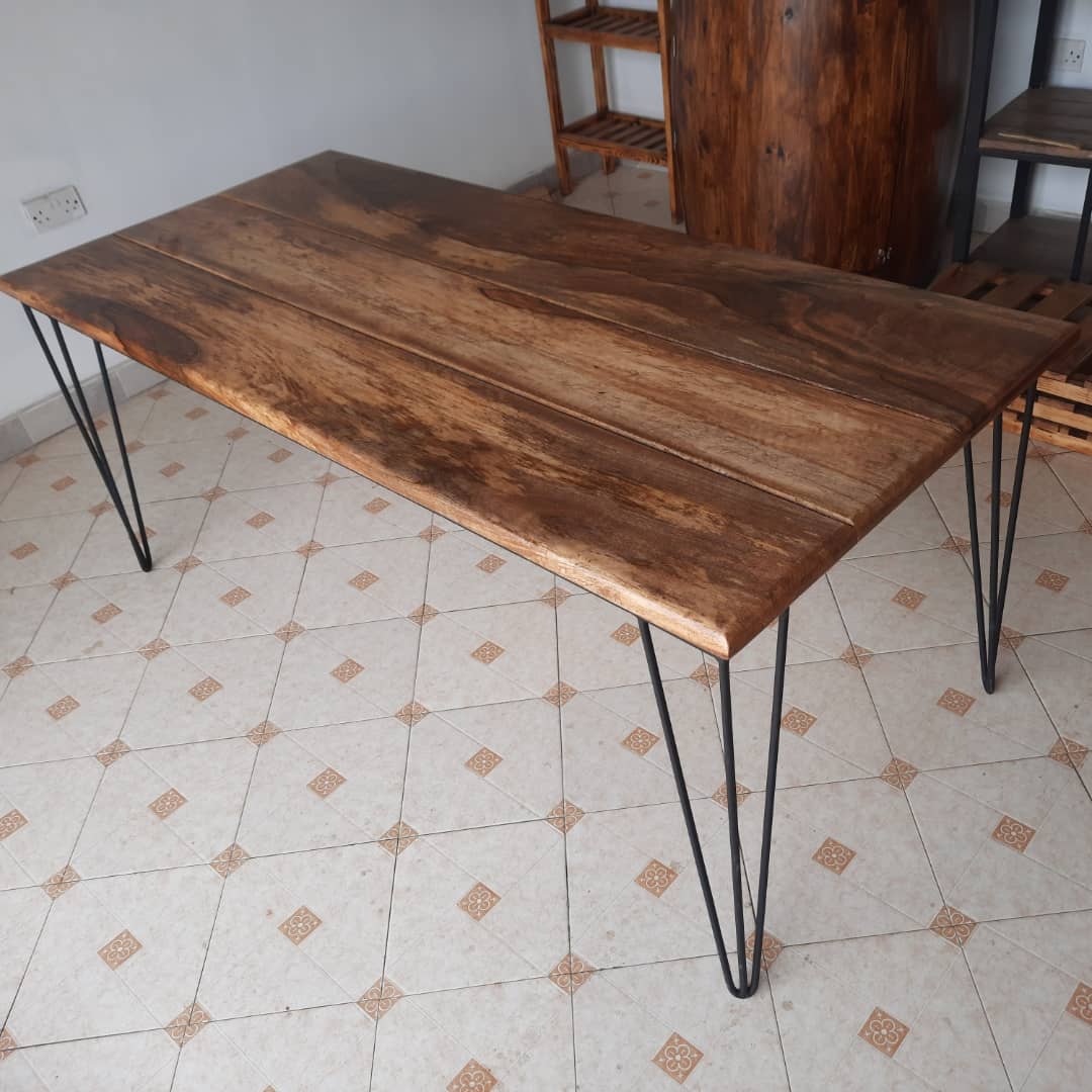 Mango wood dining table